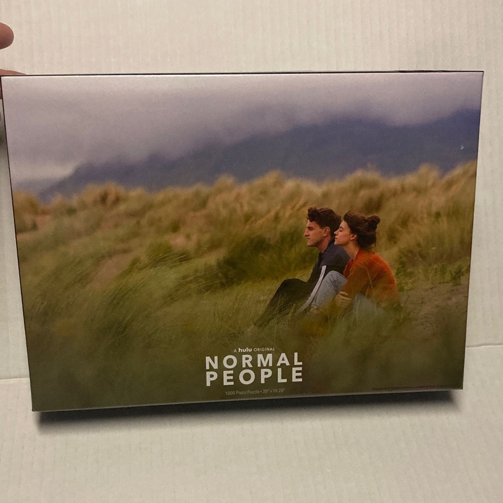 Hulu Normal People 1000pc Puzzle